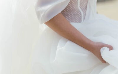 Texturas en los vestidos: el detalle que marca la diferencia